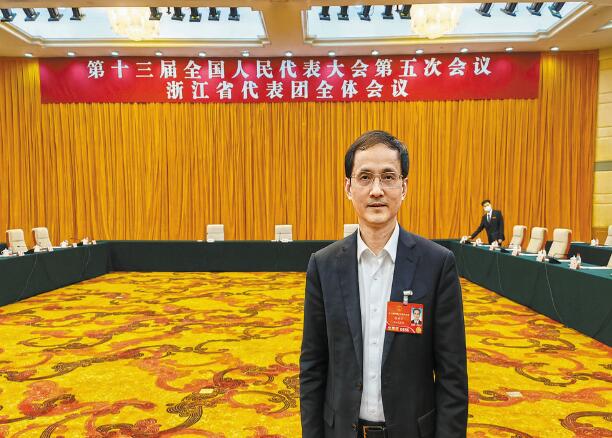 【兩會(huì)】電力為打造現(xiàn)代化濱海大都市注入動(dòng)能——訪全國人大代表、浙江省寧波市經(jīng)濟(jì)和信息化局局長張世方