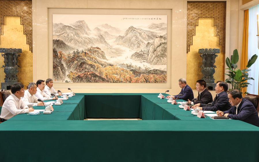 雷鳴山、韓君拜會(huì)湖北省委書記王蒙徽、省長王忠林