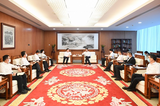 舒印彪鄧建玲會(huì)見保定市委書記黨曉龍、市長(zhǎng)閆繼紅
