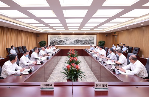 國家電網(wǎng)公司總經(jīng)理、黨組副書記張智剛與中國中鐵董事長陳云會談