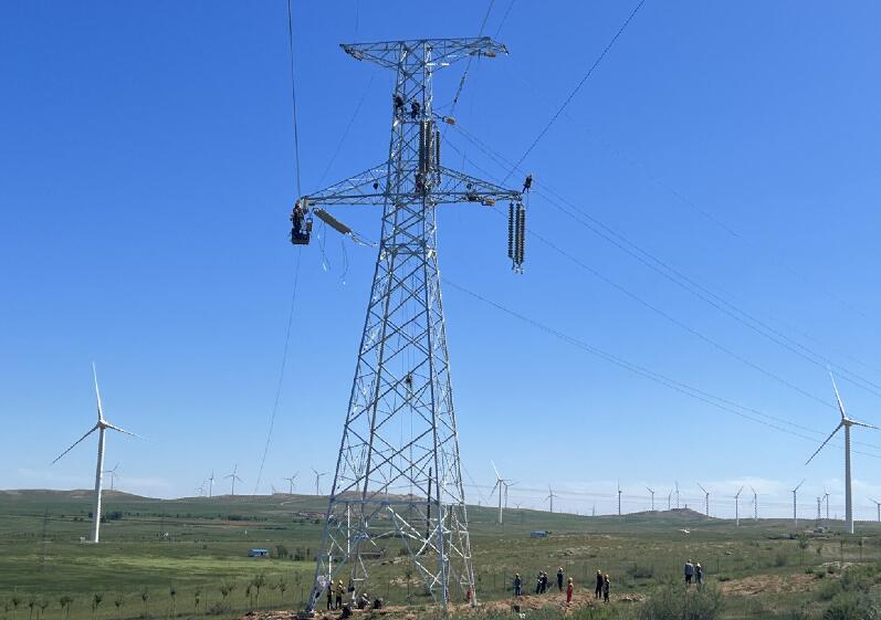 220千伏海春線、中海油化德風(fēng)電場35千伏集電線路順利改造完成