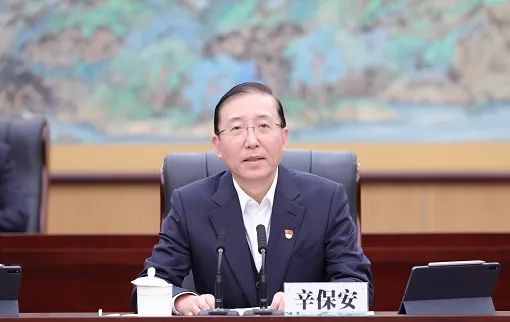國(guó)家電網(wǎng)公司黨組書(shū)記、董事長(zhǎng)辛保安宣講黨的二十大精神