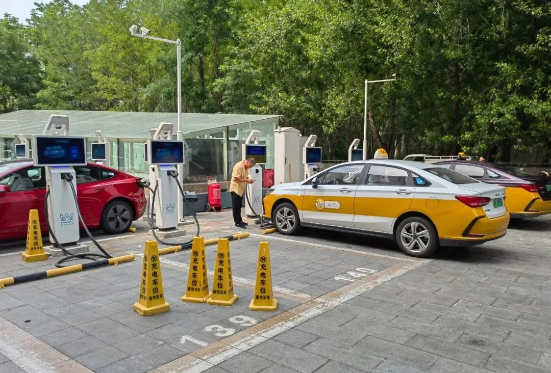 2022電動(dòng)汽車(chē)充電設(shè)施大盤(pán)點(diǎn)
