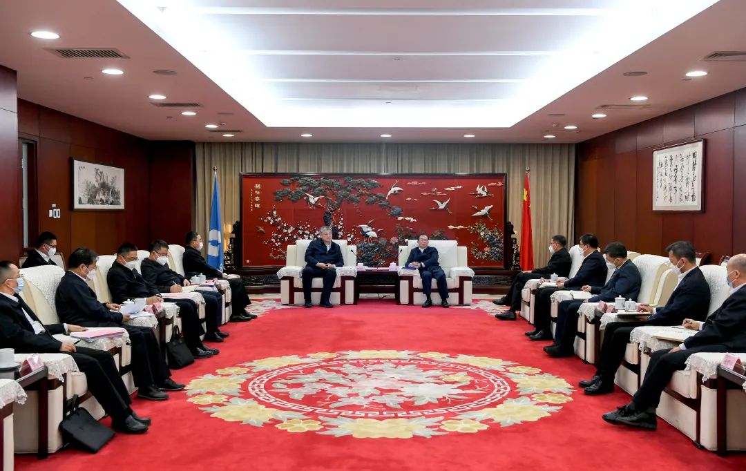 中國華電黨組書記、董事長江毅會見國家能源集團(tuán)黨組書記、董事長劉國躍