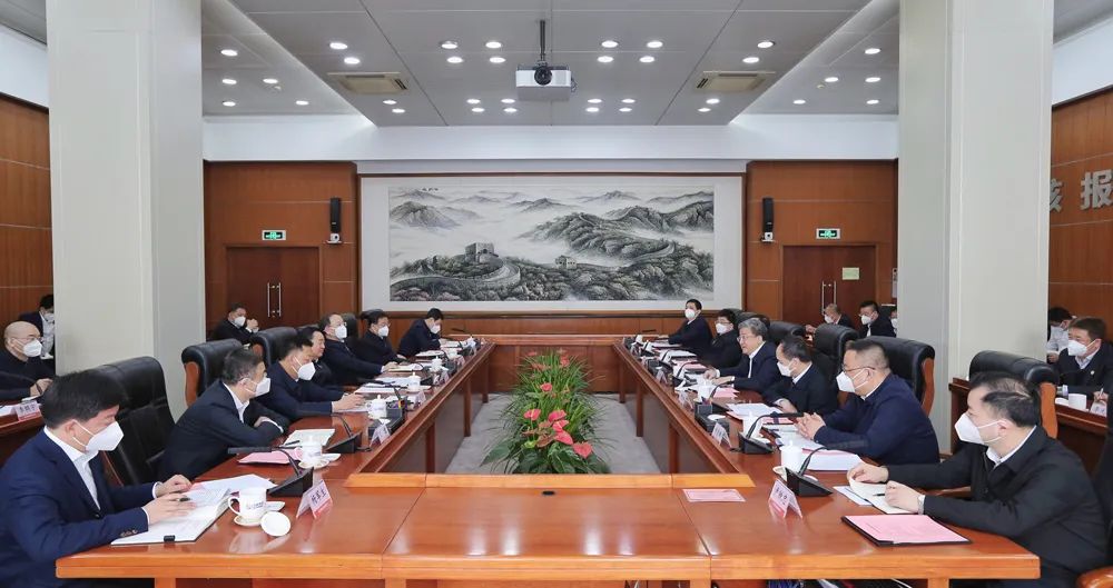 中核集團黨組書記、董事長余劍鋒與遼寧省委書記郝鵬、省長李樂成會談