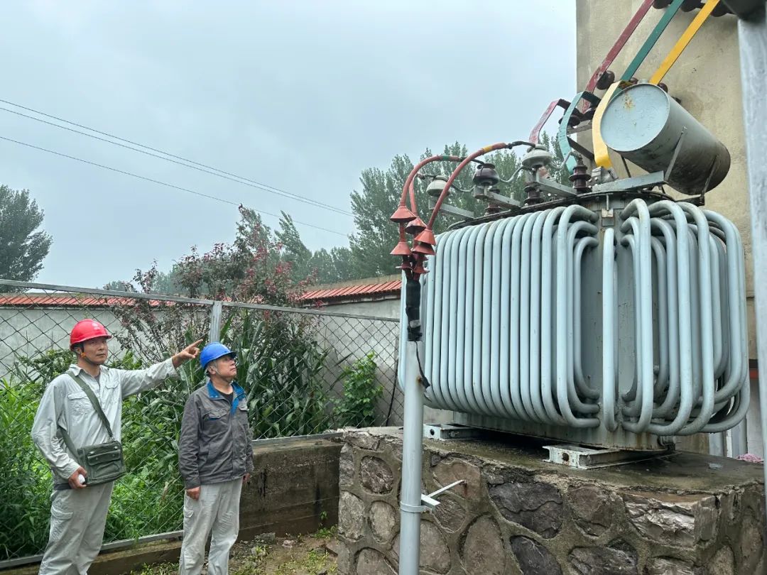 國網(wǎng)玉田縣供電公司：迎戰(zhàn)“杜蘇芮”，筑牢供電保障“堤壩”