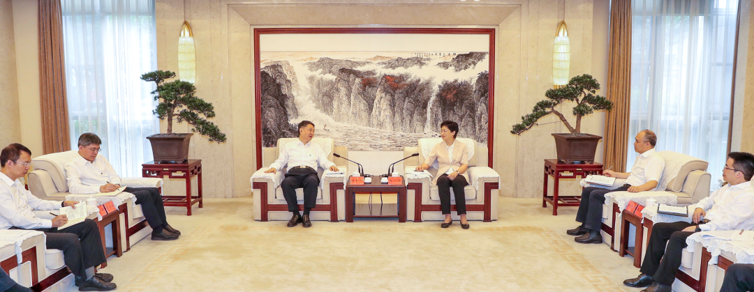 華能集團(tuán)黨組書記、董事長拜會(huì)四川省委副書記、成都市委書記施小琳