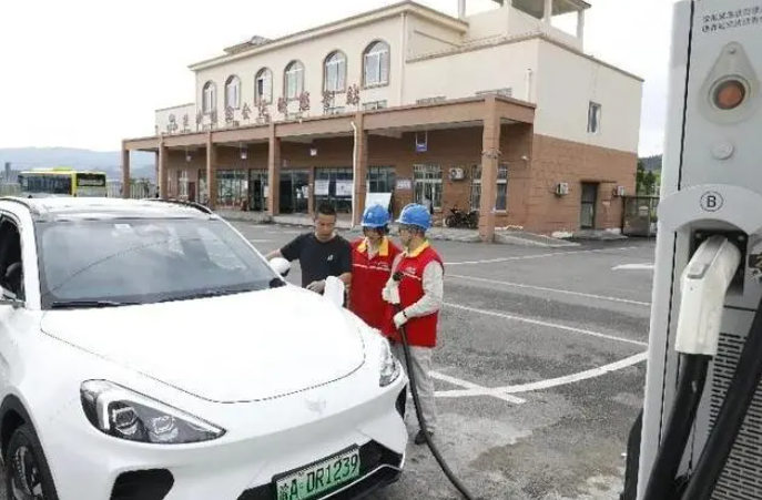 新能源汽車加快進入農(nóng)村市場，普及還需邁過三道坎