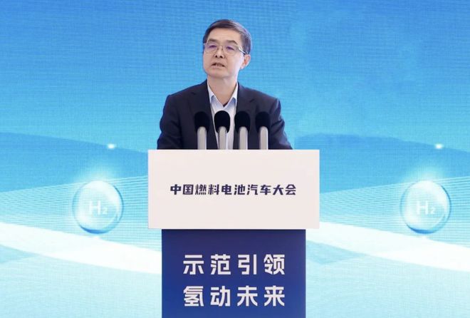 歐陽明高：以綠電制氫為源頭推動，氫燃料電池汽車