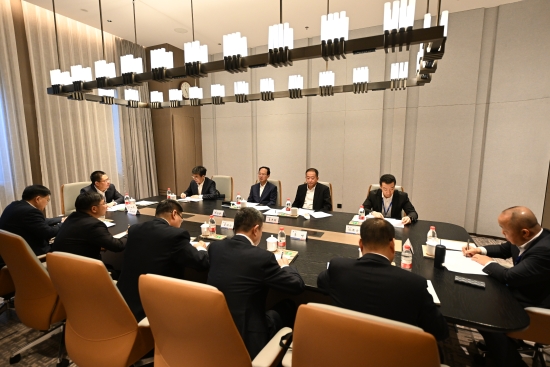 丁焰章與近期新任職子企業(yè)黨委書記、董事長進(jìn)行集體談話