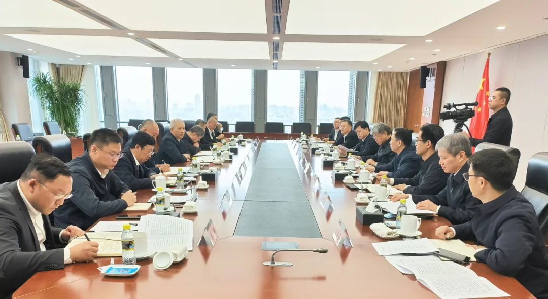 中國一重董事長徐鵬一行拜訪國家能源集團黨組書記、董事長劉國躍