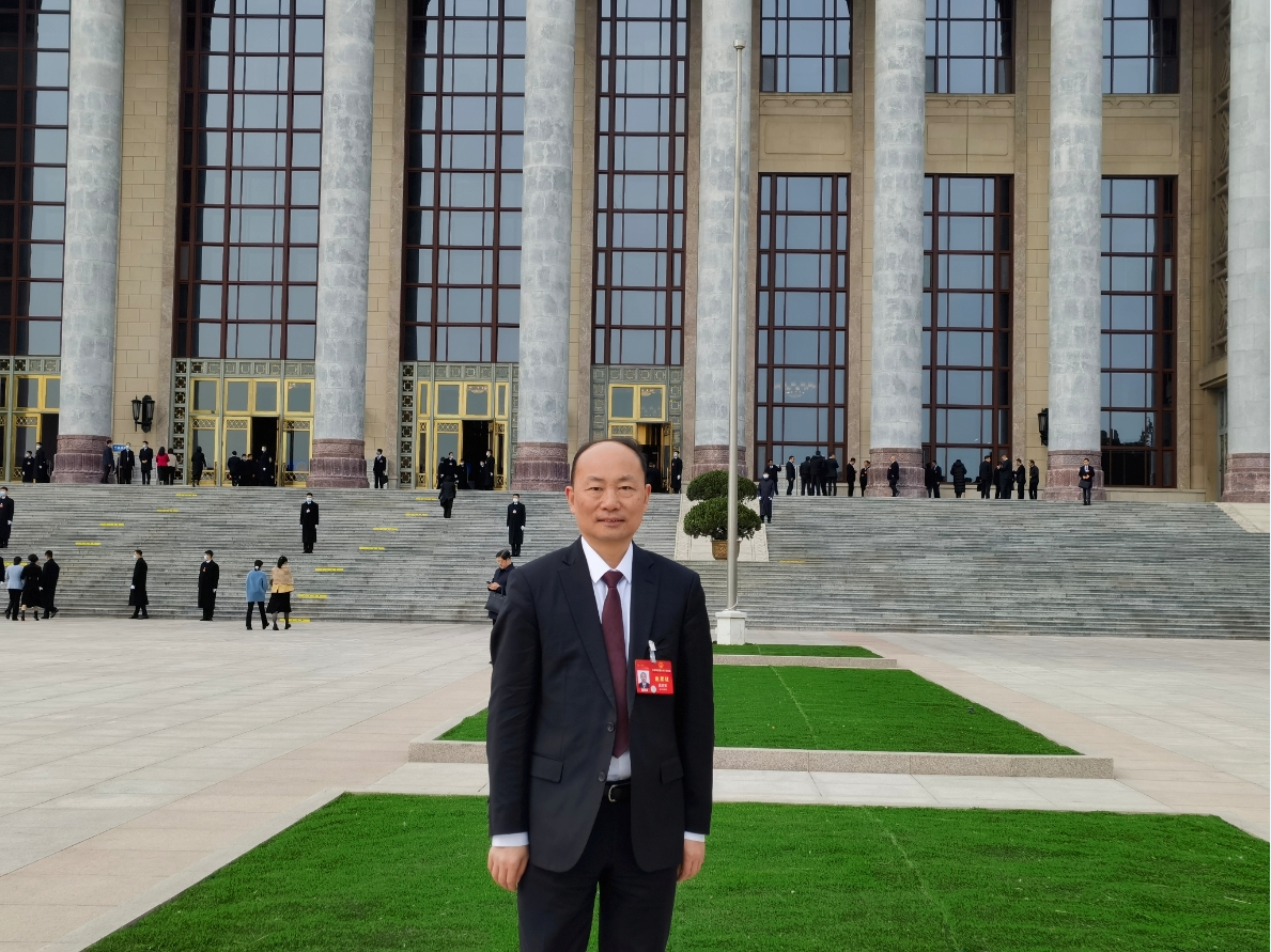 【兩會好聲音】全國人大代表，中石化鎮(zhèn)海煉化董事長、黨委書記莫鼎革：踐行“雙碳”戰(zhàn)略，發(fā)展可持續(xù)航空燃料