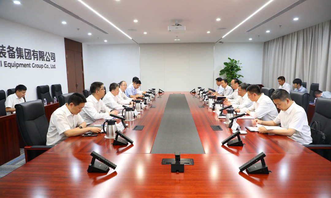 中國電氣裝備黨委副書記、總經(jīng)理周群會(huì)見西安市市長葉牛平