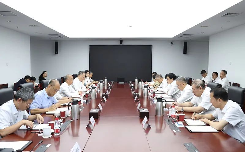 國家電網(wǎng)公司董事長(zhǎng)、黨組書記張智剛拜訪懷柔實(shí)驗(yàn)室并交流座談