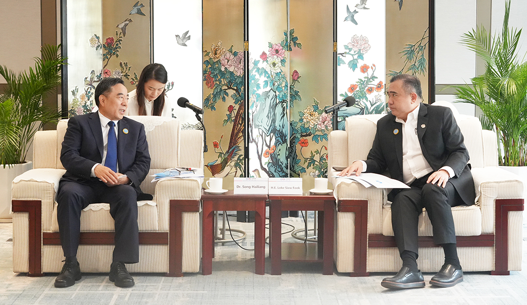 中國能建黨委書記、董事長宋海良與馬來西亞交
