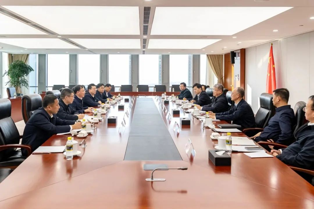 國(guó)家能源集團(tuán)黨組書記、董事長(zhǎng)劉國(guó)躍與中國(guó)大唐黨組副書記、總經(jīng)理張傳江會(huì)談