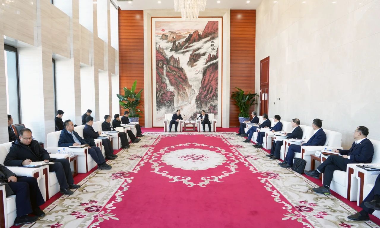 中國能建董事長宋海良、總經(jīng)理倪真與中國南水北調(diào)集團董事長汪安南、總經(jīng)理孫志禹會談