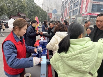 貴州遵義正安供電局：供電送祝福，情暖返鄉(xiāng)路