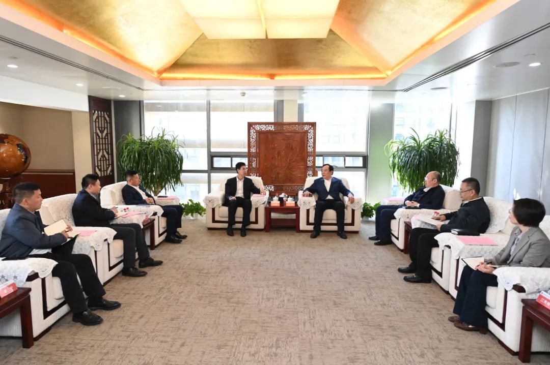 大唐國際黨委書記、董事長李凱會見中建五局黨委書記、董事長田衛(wèi)國